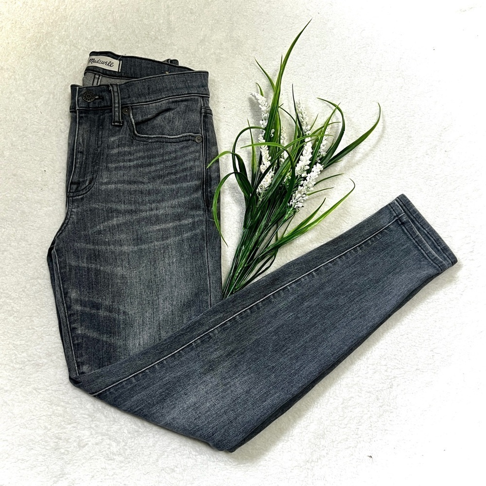 Madewell Grey 9" High Riser Skinny Skinny Jean - Size 25